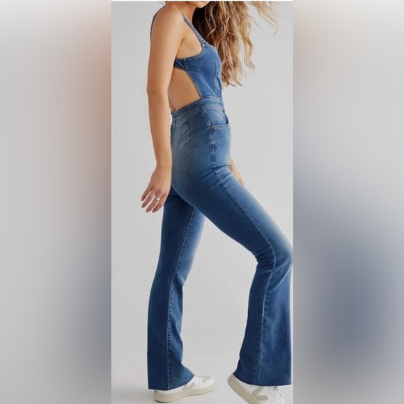 Free People Women 6 We The Free Curvy 2nd Ave One Piece Jumpsuit medium Wash - Picture 3 of 9